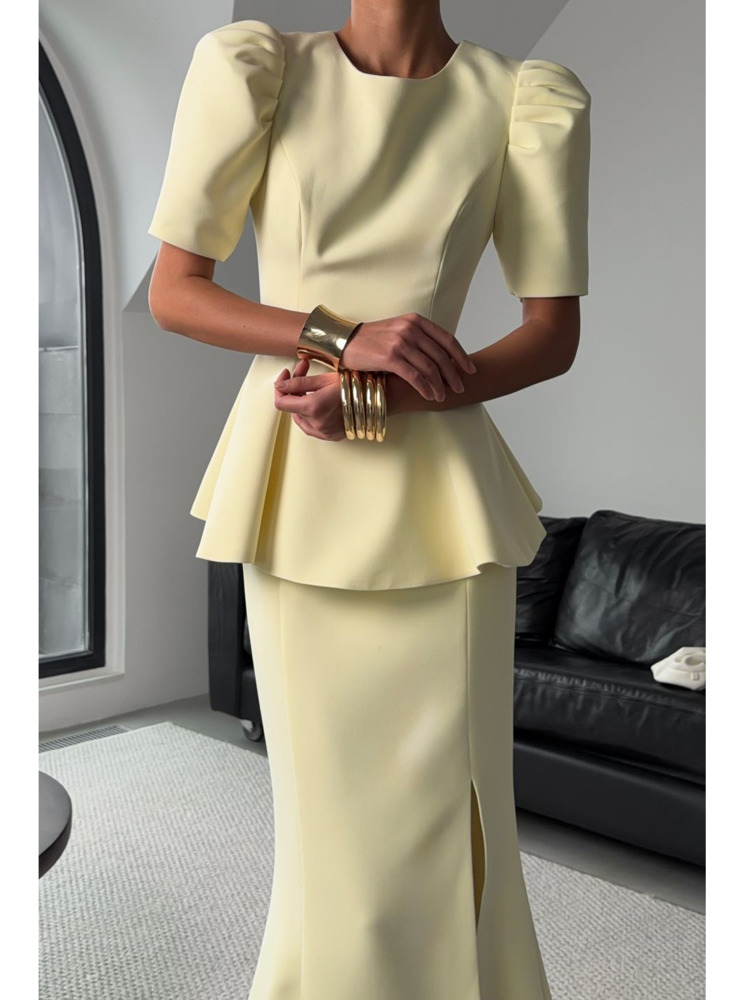 Conjunto Elegante de Dos Pieza - Woman Formal Wear reseña y precio