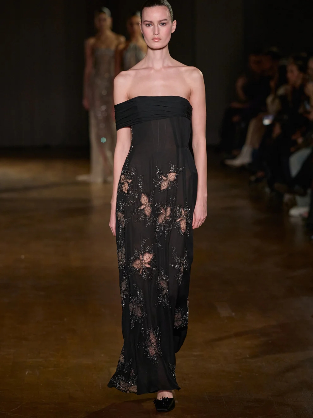Vestido de Noche Negro de un S - Women Formal Wear Dubai reseña y precio