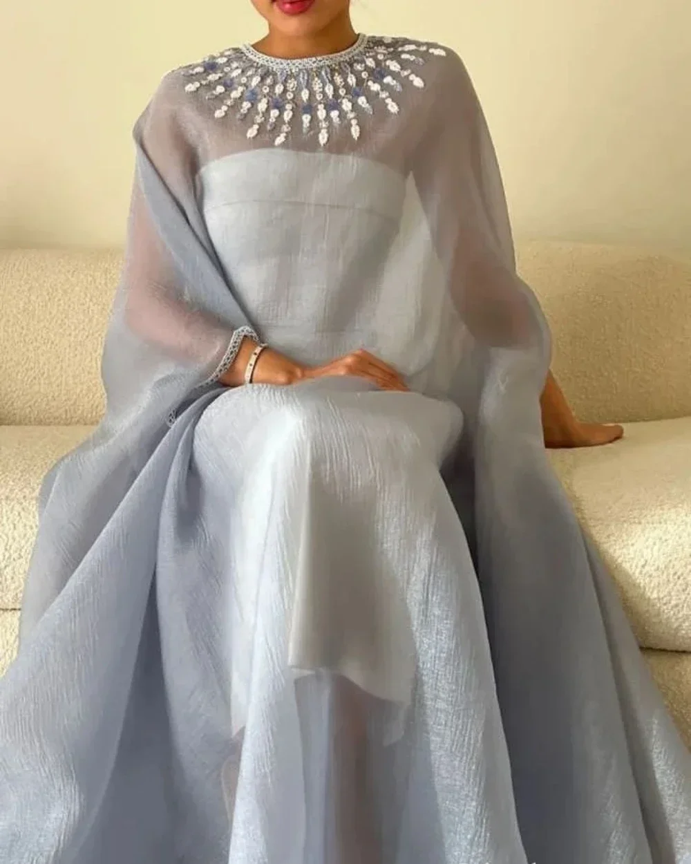 Batas personalizadas de Arabia - Women Formal Wear Dubai reseña y precio